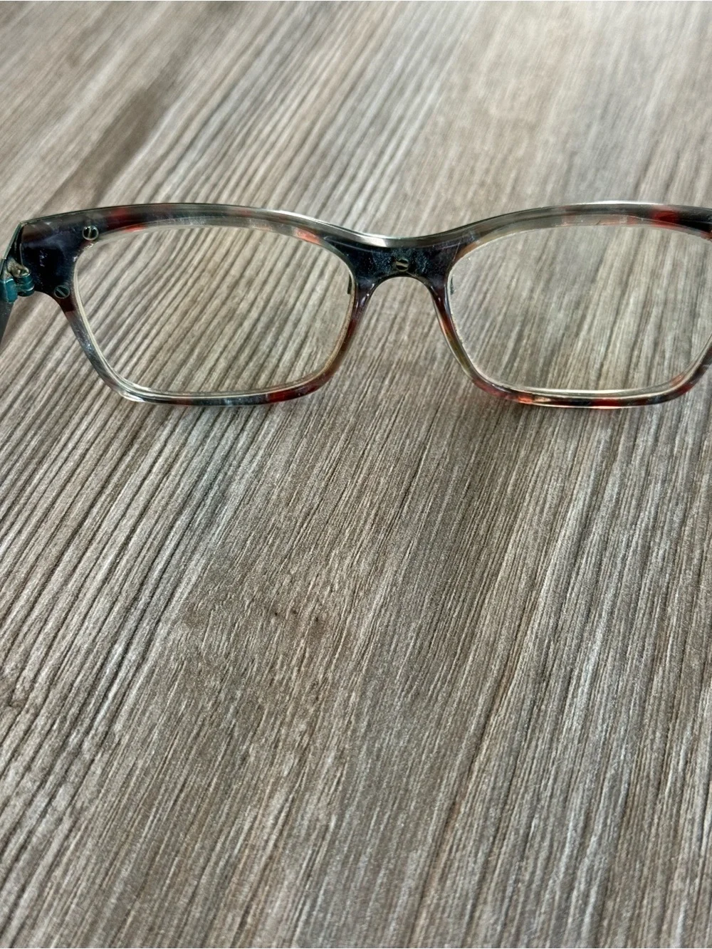 SEE frames and case